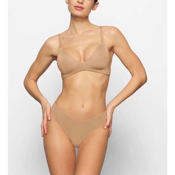 SKIMS Wireless Form T-Shirt Demi Ochre Size 34DDD - Picture 1 of 6
